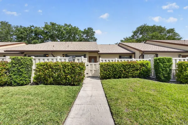 $230,000 | 1025 Green Pine Boulevard, Unit F, West Palm Beach, FL 33409