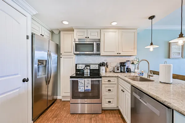 $369,000 | 7310 Seawall Boulevard, Unit 1203, Galveston, TX 77551
