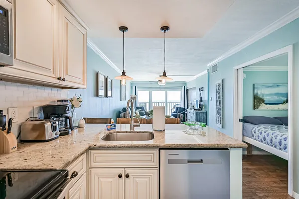 $369,000 | 7310 Seawall Boulevard, Unit 1203, Galveston, TX 77551
