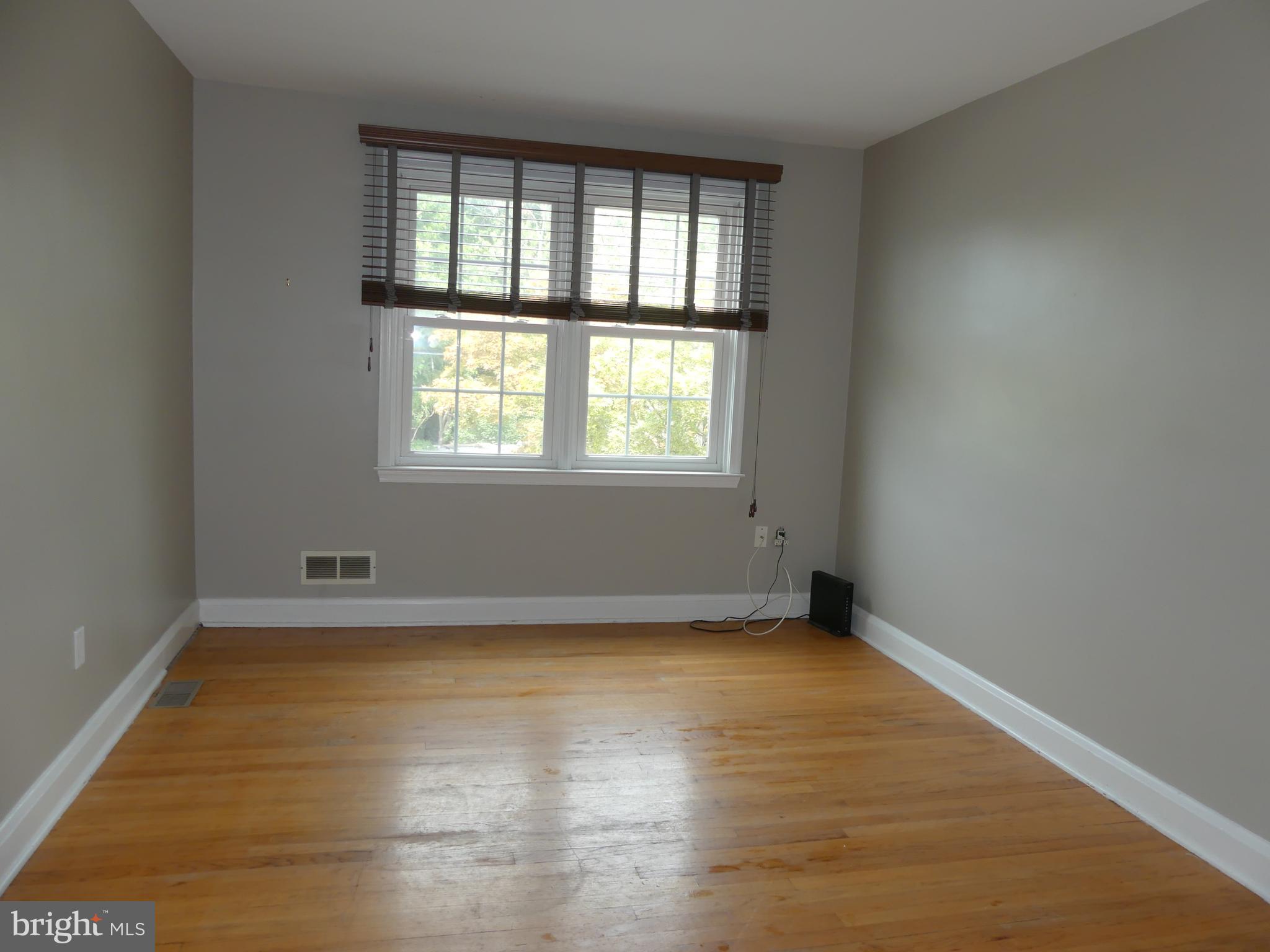 1514 Doxbury Road Baltimore, MD 21286 - Photo 23 of 29 3 rd Bedroom
