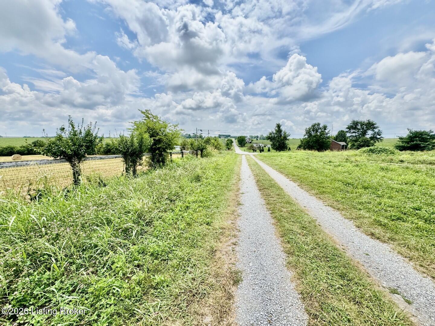 1656-3 Old Perryville Loop Springfield, KY 40069 - Photo 8 of 11 Roadway (3)