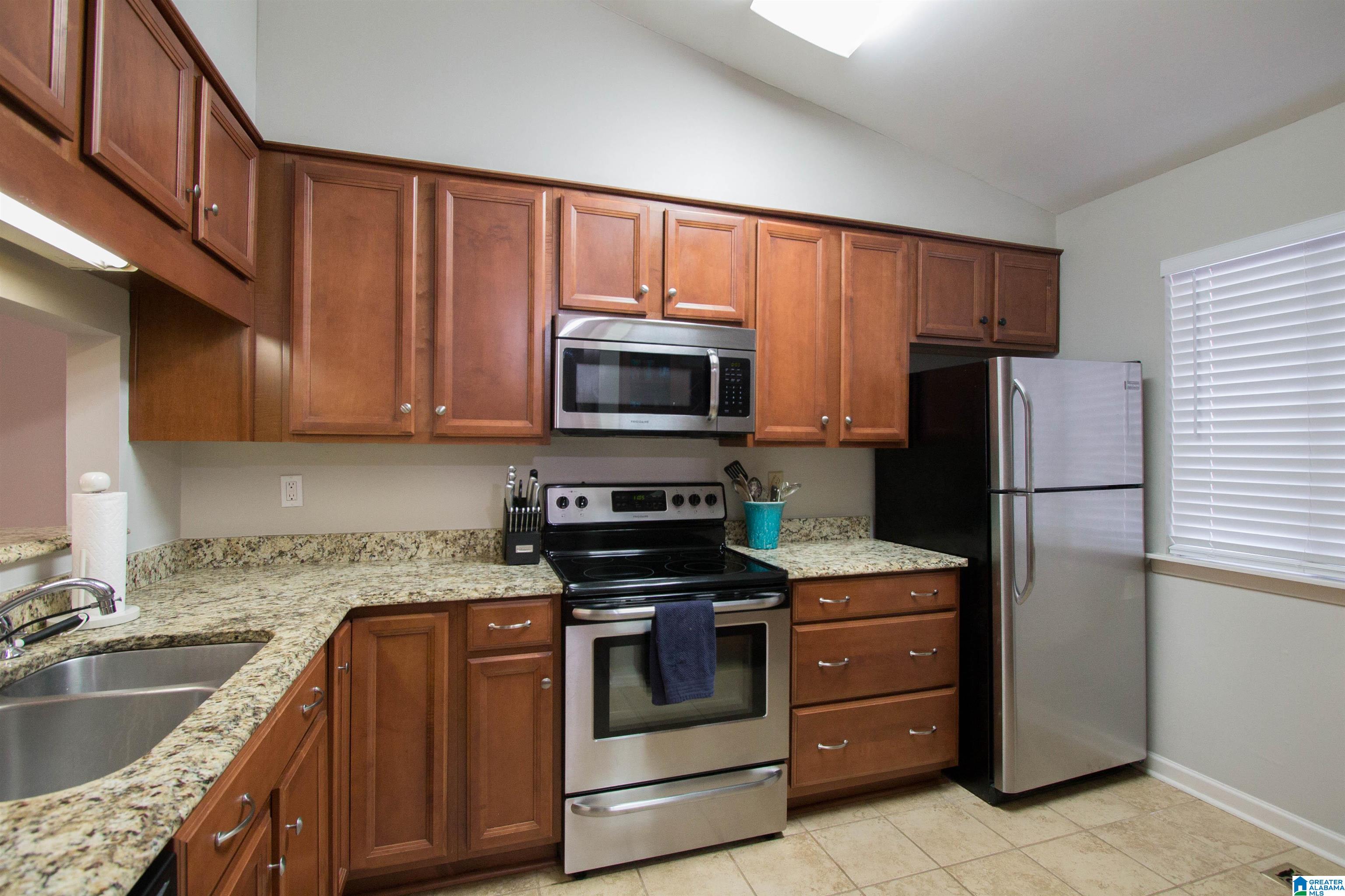 2425 Eagle Court, Unit 2425 Birmingham, AL 35216 - Photo 3 of 50