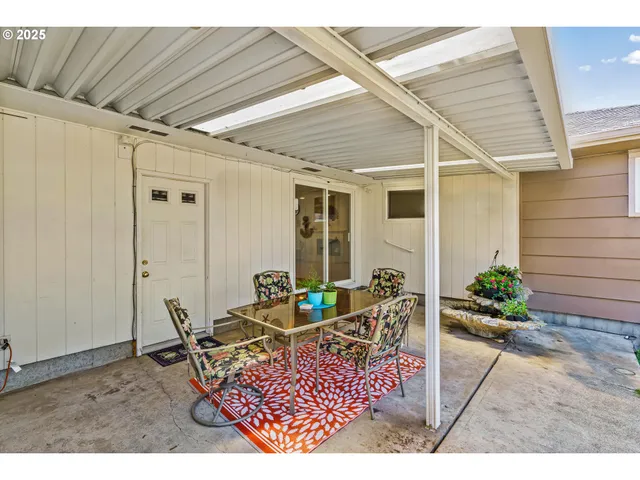 $597,000 | 114 Hayden Bridge Way, Springfield, OR 97477