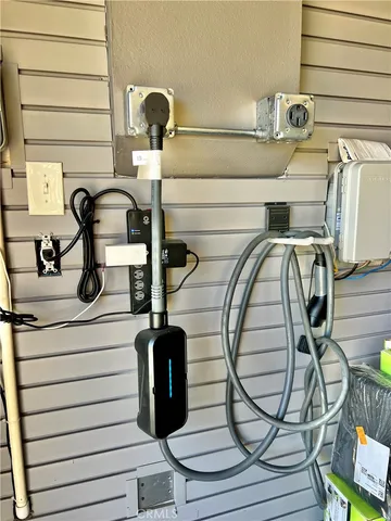 $799,900 | 20642 Iris Canyon Road, Riverside, CA 92508