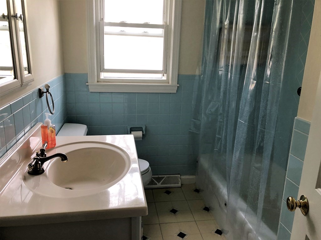 5 Lake Road Yarmouth, MA 02673 - Photo 8 of 12