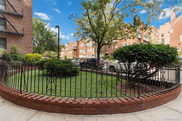 $294,000 | 37-56 87th Street, Unit 5D | Jackson Heights