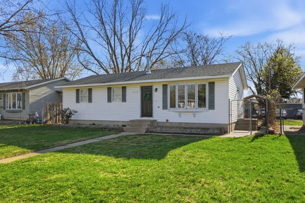 $250,000 | 1212 14th Avenue Southeast, St. Cloud, MN 56304