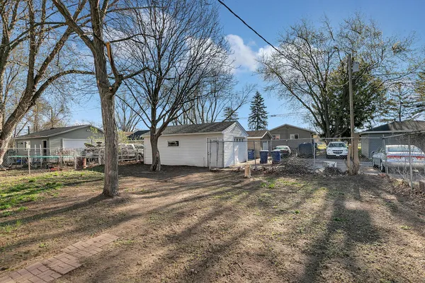 $250,000 | 1212 14th Avenue Southeast, St. Cloud, MN 56304