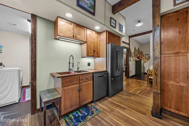 $699,000 | 970 East Waterway Drive, Belhaven, NC 27810