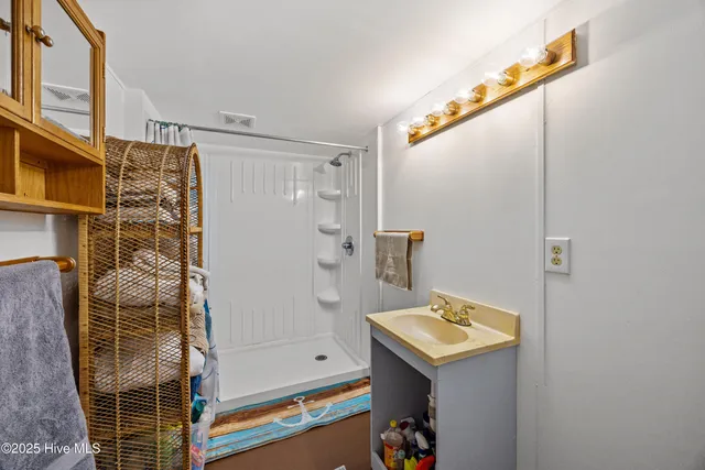 $699,000 | 970 East Waterway Drive, Belhaven, NC 27810