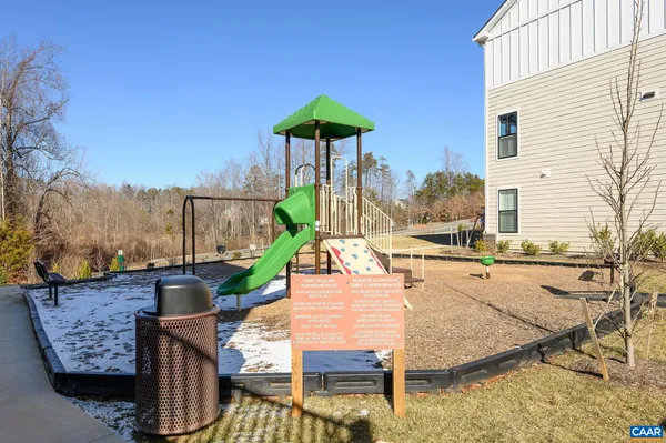 a house view with a outdoor space