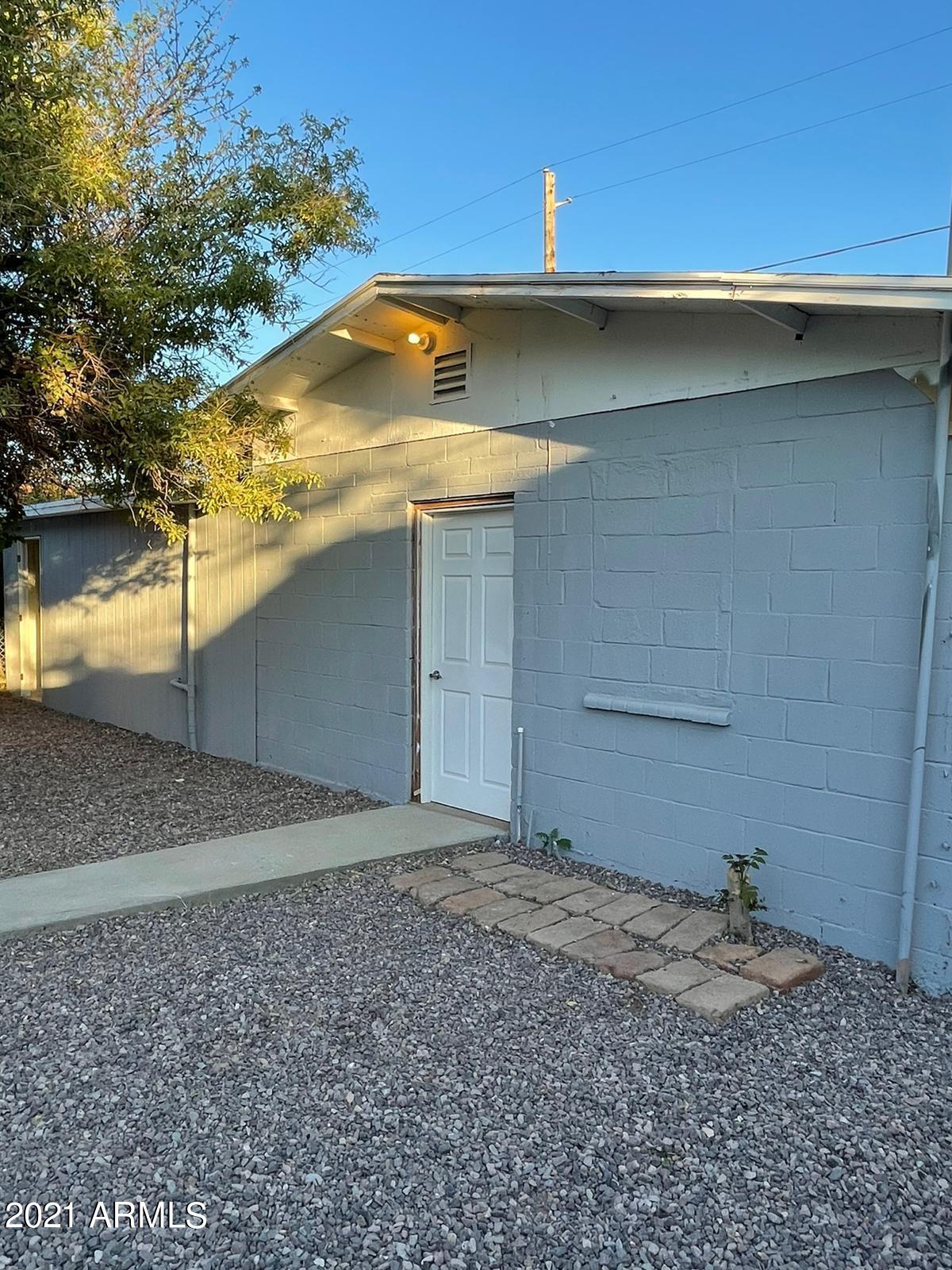 637 East 16th Street Douglas, AZ 85607 - Photo 29 of 29 Garage