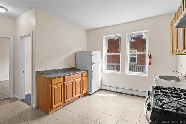 $1,800 | 204 Magnolia Street, Unit 3S, Hartford, CT 06112