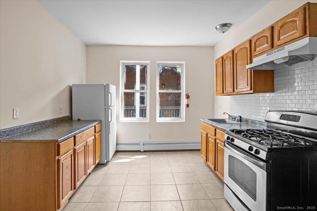 204 Magnolia Street, Unit 3S Hartford, CT 06112 - Photo 19 of 21