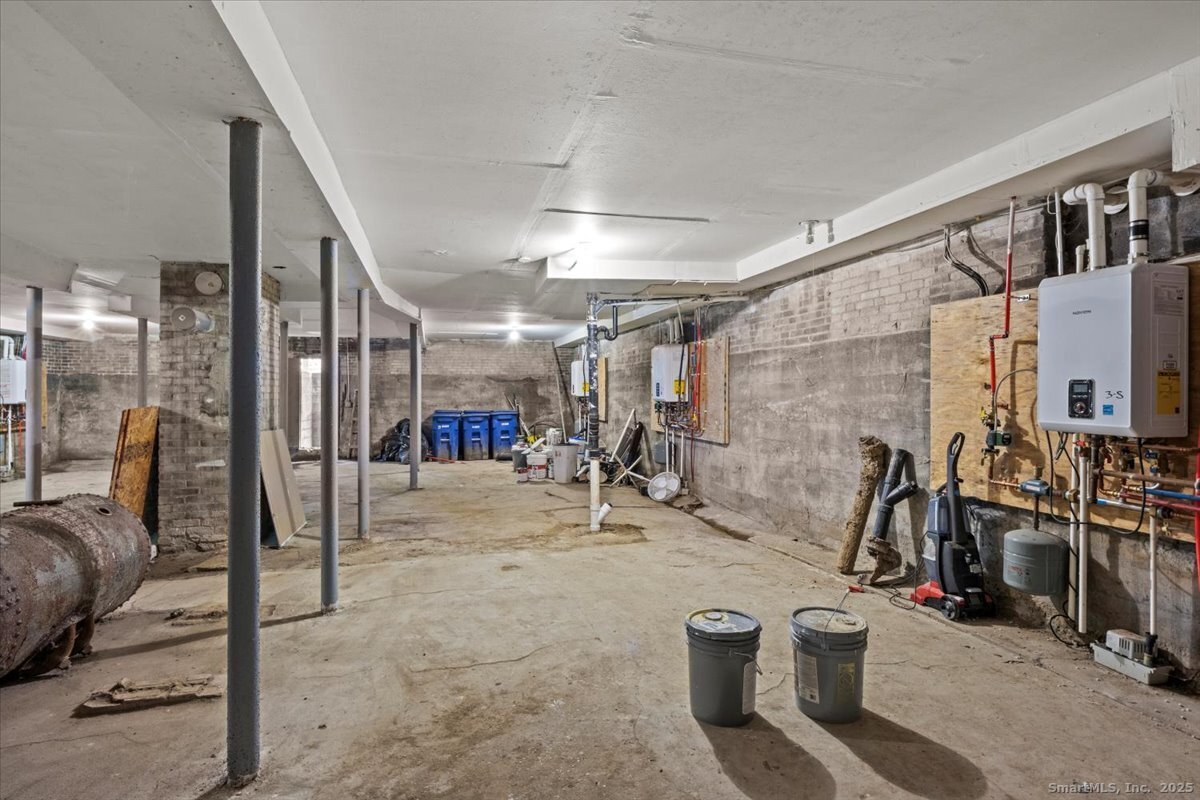 204 Magnolia Street, Unit 3S Hartford, CT 06112 - Photo 20 of 21