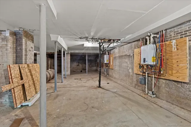 $1,800 | 204 Magnolia Street, Unit 3S, Hartford, CT 06112