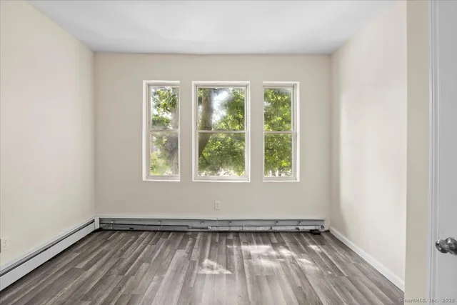 $1,800 | 204 Magnolia Street, Unit 3S, Hartford, CT 06112