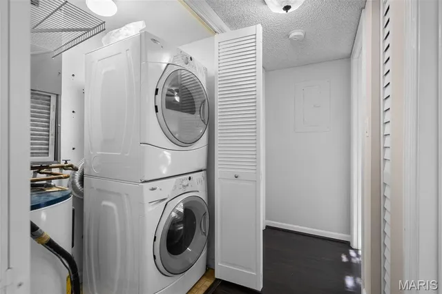 $188,000 | 1530 Swallow Drive, Brentwood, MO 63144