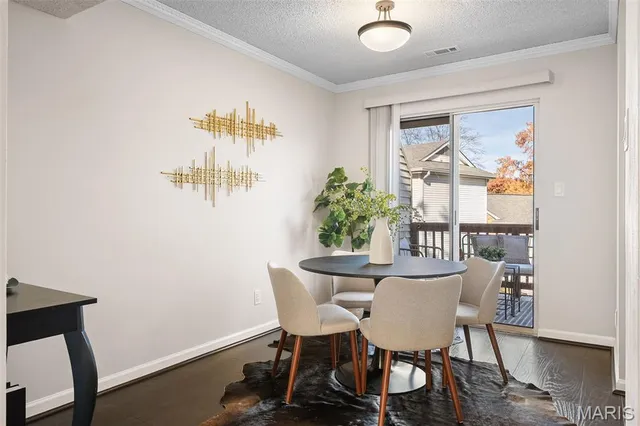 $188,000 | 1530 Swallow Drive, Brentwood, MO 63144