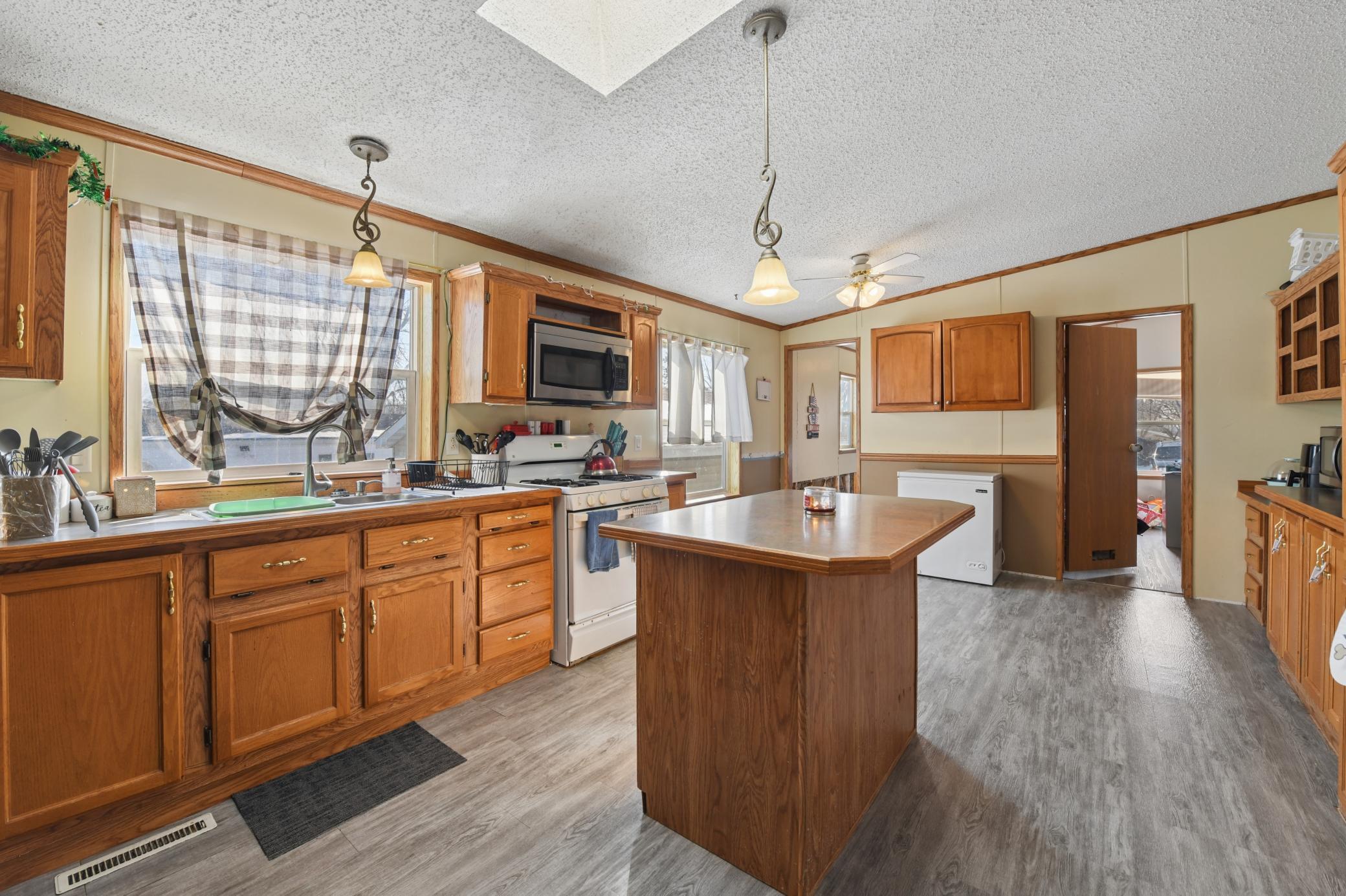 14 Rita Lane Chaska, MN 55318 - Photo 12 of 29