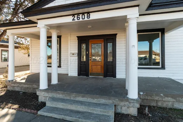 $2,000 | 2608 8th Avenue, Canyon, TX 79015