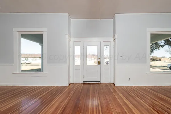 $2,000 | 2608 8th Avenue, Canyon, TX 79015