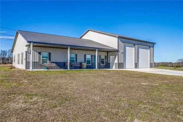 $850,000 | 34536 West 231st Street, Edgerton, KS 66021