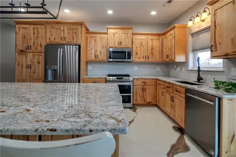 $799,000 | 34536 West 231st Street, Edgerton, KS 66021