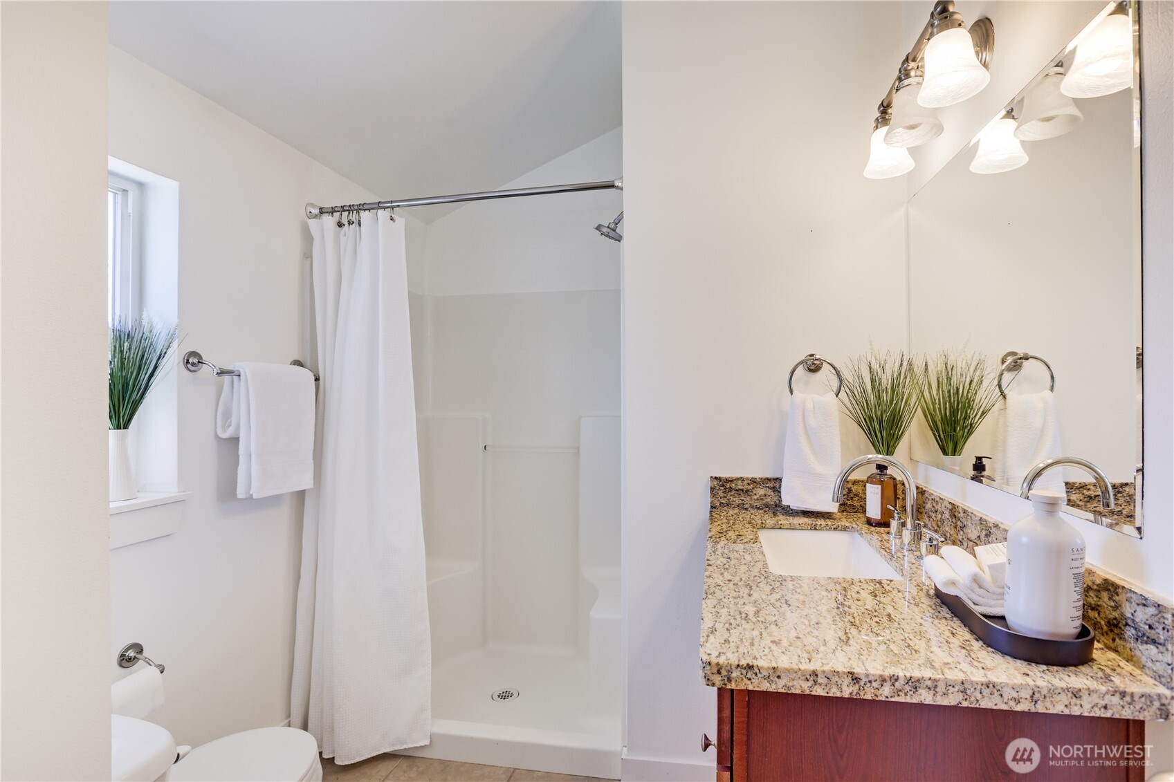 4851 A Delridge Way Southwest Seattle, WA 98106 - Photo 15 of 25