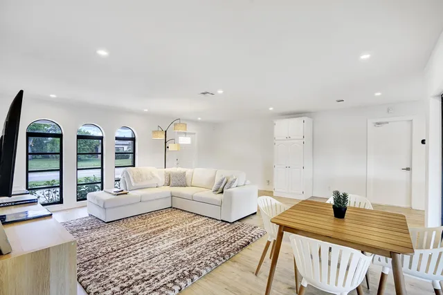 $2,950 | 14608 Country Side Lane, Delray Beach, FL 33484