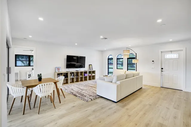 $2,950 | 14608 Country Side Lane, Delray Beach, FL 33484