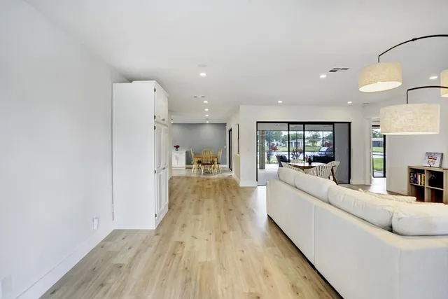 $2,950 | 14608 Country Side Lane, Delray Beach, FL 33484