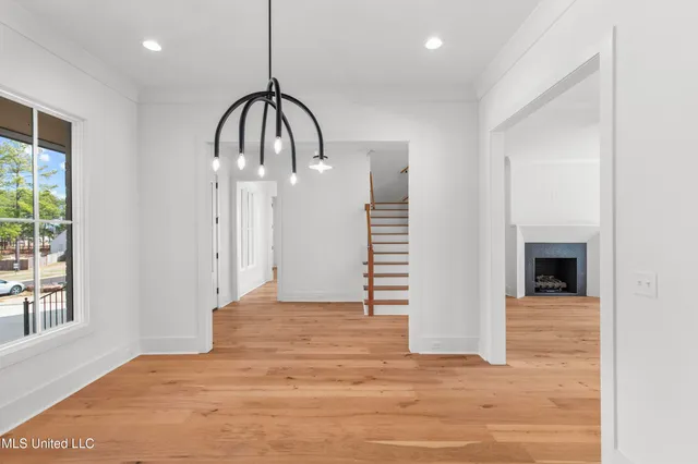 $899,900 | 111 Eastwick Drive, Madison, MS 39110