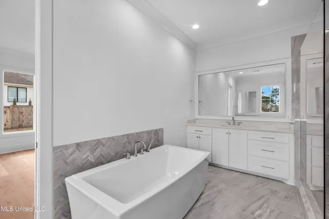 $899,900 | 111 Eastwick Drive, Madison, MS 39110