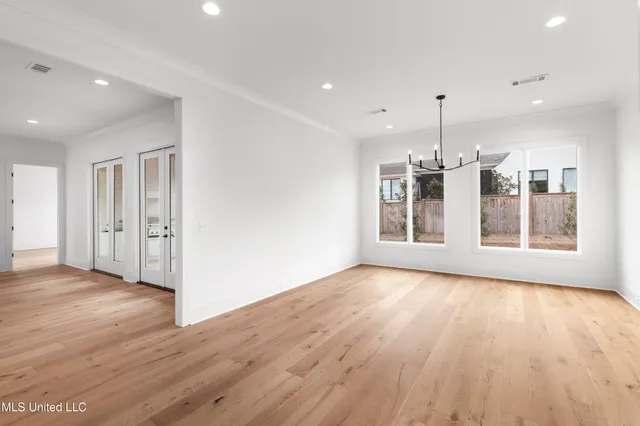 $899,900 | 111 Eastwick Drive, Madison, MS 39110