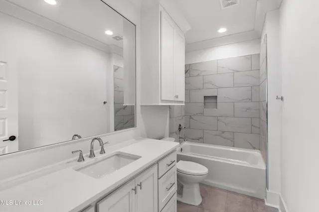 $899,900 | 111 Eastwick Drive, Madison, MS 39110