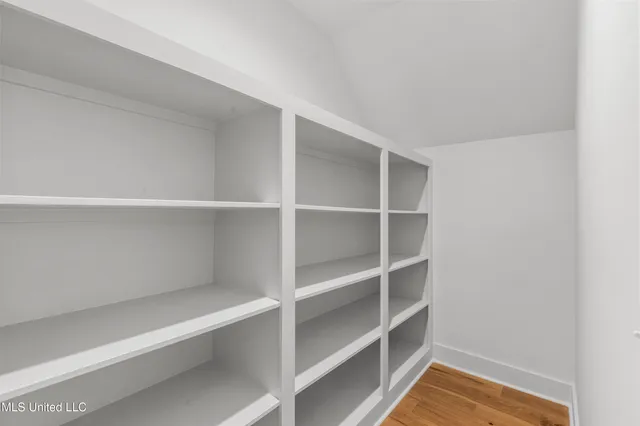 $899,900 | 111 Eastwick Drive, Madison, MS 39110