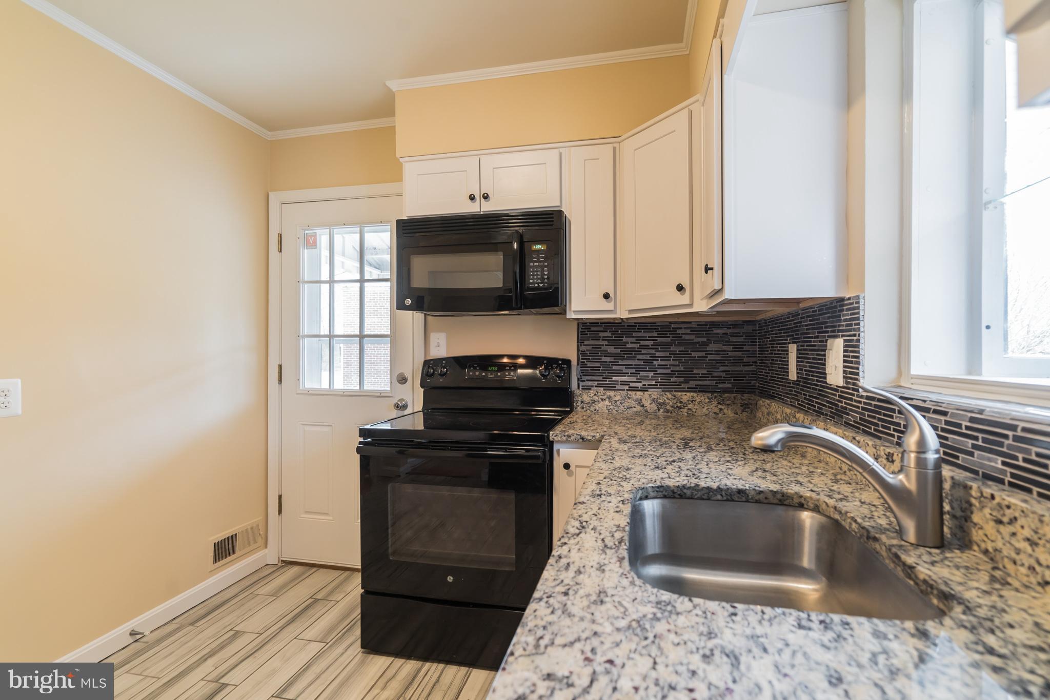 4812 Henderson Road Temple Hills, MD 20748 - Photo 9 of 30 Kitchen