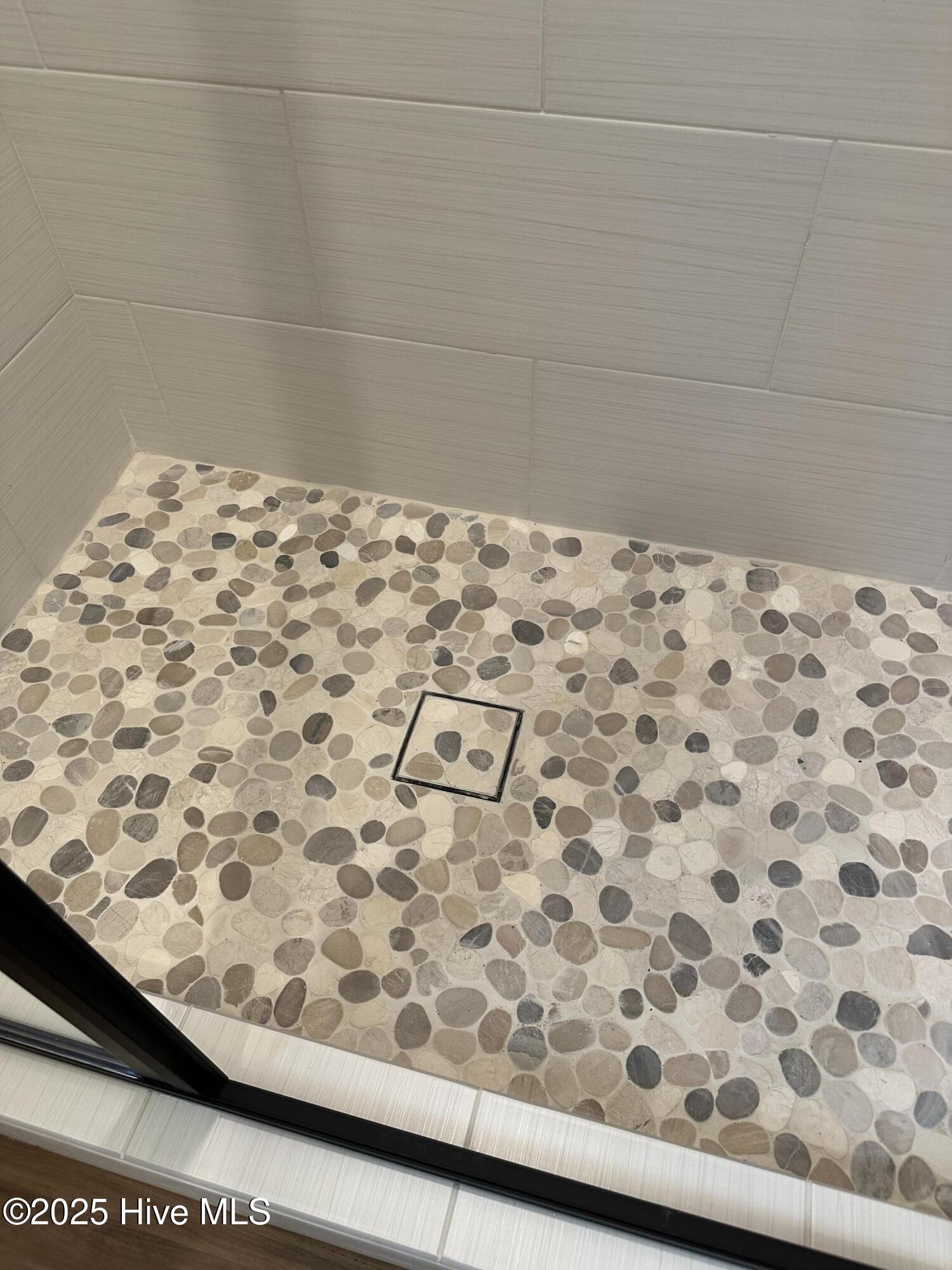 147 Conover Road La Grange, NC 28551 - Photo 21 of 34 Pebble shower floor