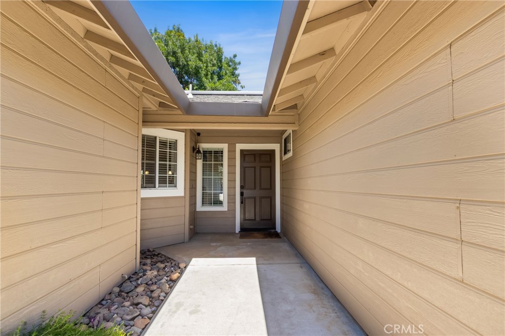1023 Deerfield Court Merced, CA 95340 - Photo 4 of 43