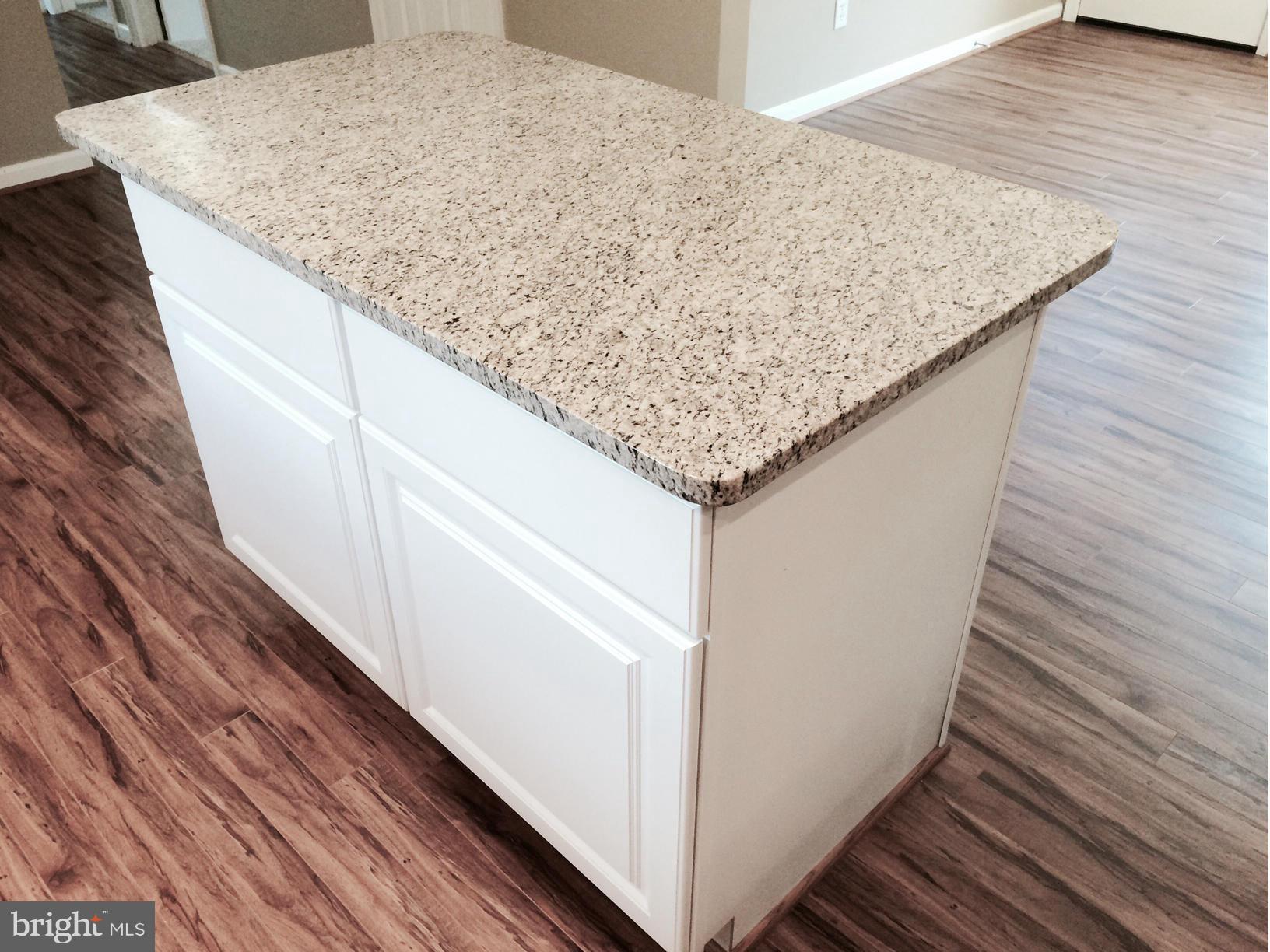 9866 Red Hill Road Spotsylvania, VA 22553 - Photo 5 of 23 Kitchen Island