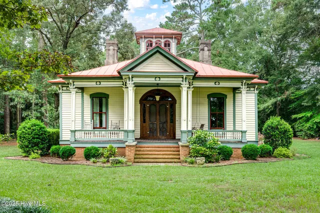 $495,000 | 393 Moltonville Road, Clinton, NC 28328