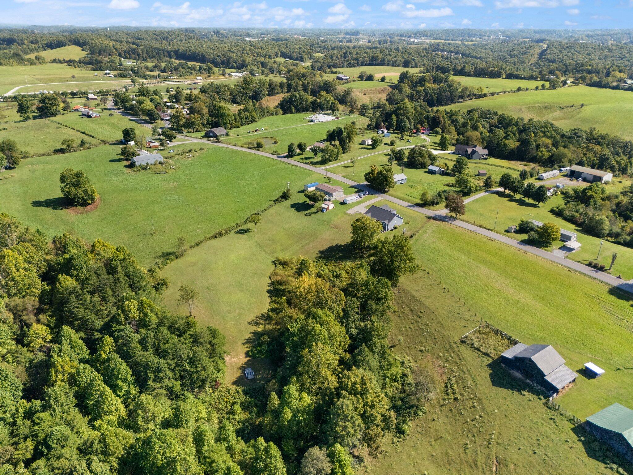 1835 Pine Top Road London, KY 40741 - Photo 44 of 56 50-web-or-mls-DJI_20240920111407_0048_D