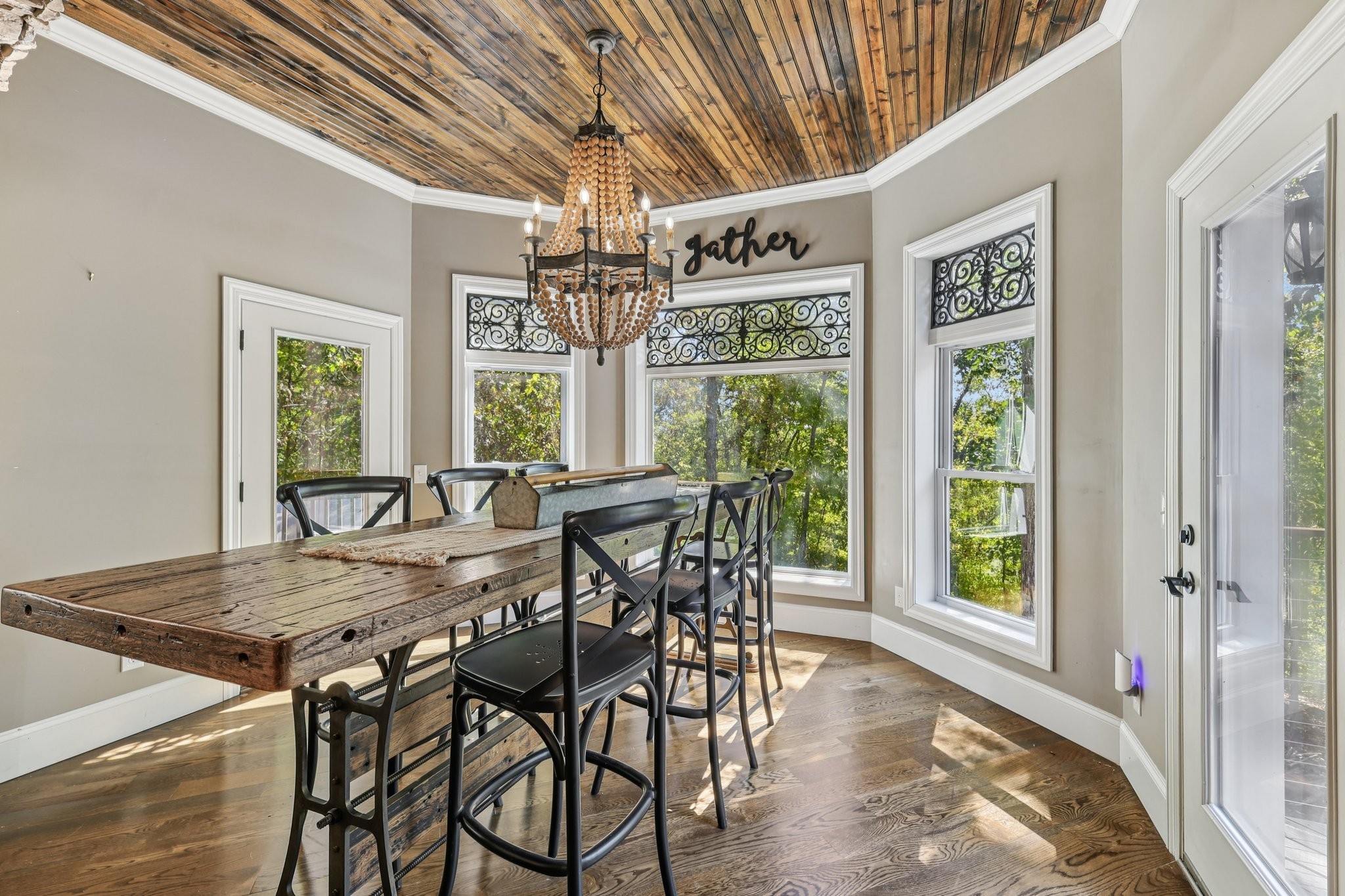 1556 A Berea Church Road Lebanon, TN 37087 - Photo 20 of 66 a view of a dining room with furniture wooden floor and chandelier