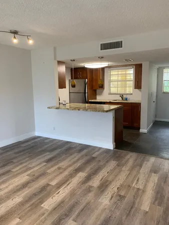 $280,000 | 6315 La Costa Drive, Unit E, Boca Raton, FL 33433