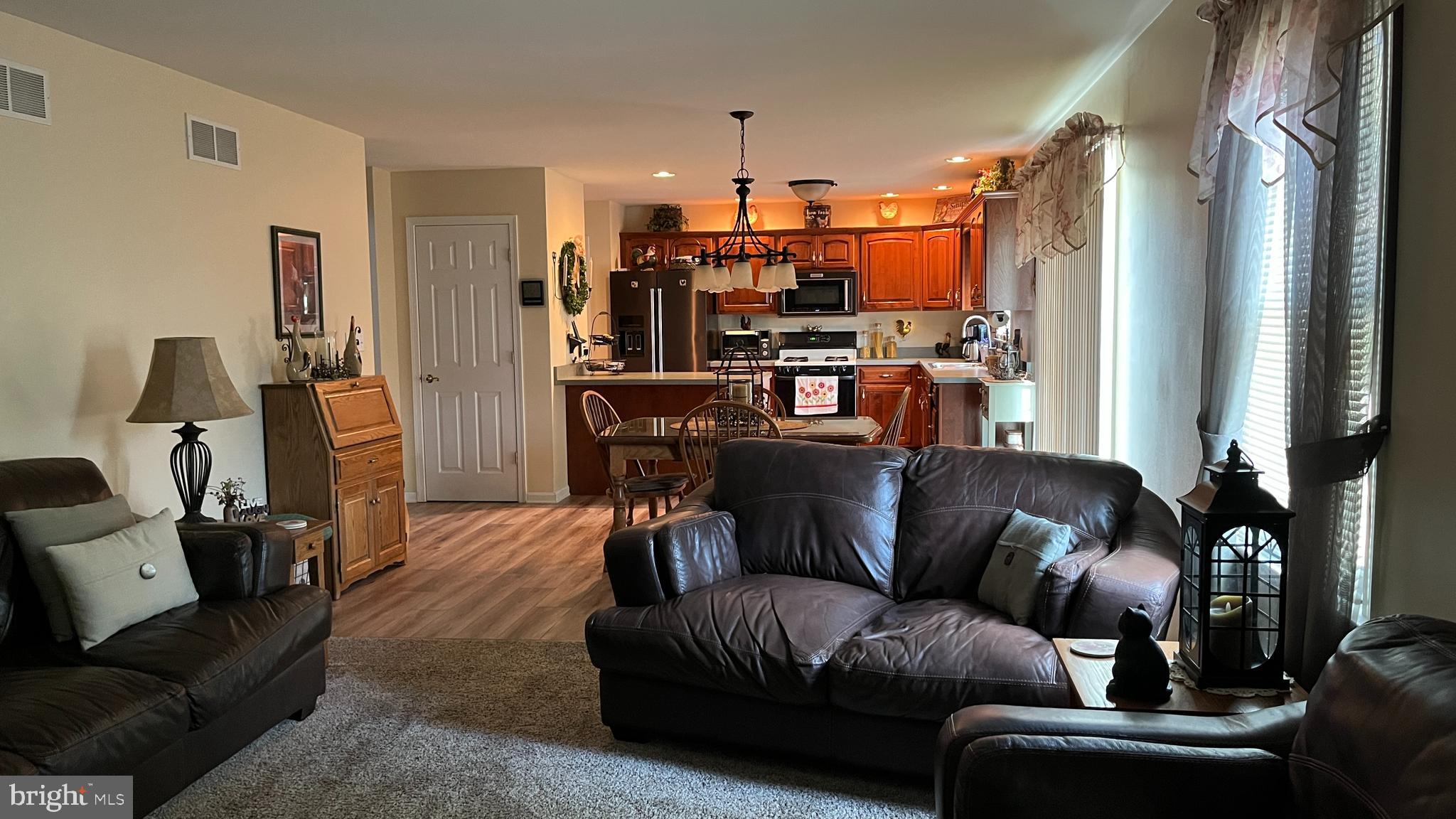 6428 Churchill Road Harrisburg, PA 17111 - Photo 8 of 27 Gallery Image 8
