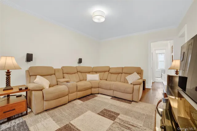 $180,000 | 445 Gramatan Avenue, Unit EB3, Mount Vernon, NY 10552