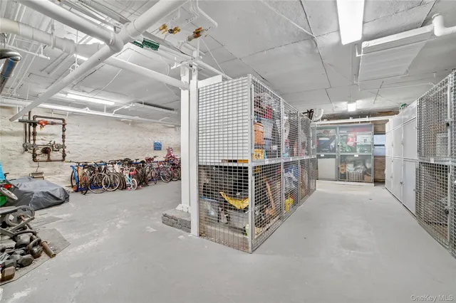 $180,000 | 445 Gramatan Avenue, Unit EB3, Mount Vernon, NY 10552