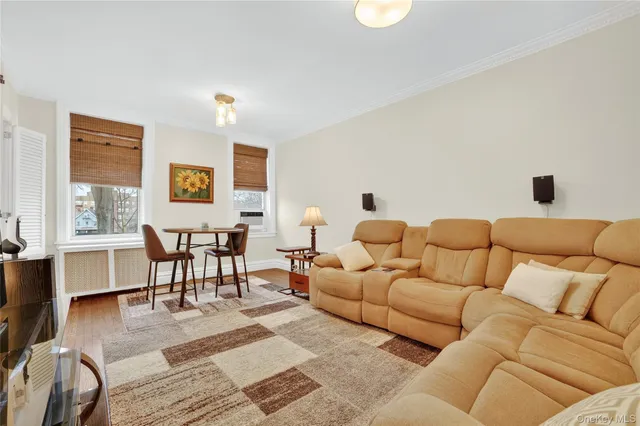 $180,000 | 445 Gramatan Avenue, Unit EB3, Mount Vernon, NY 10552