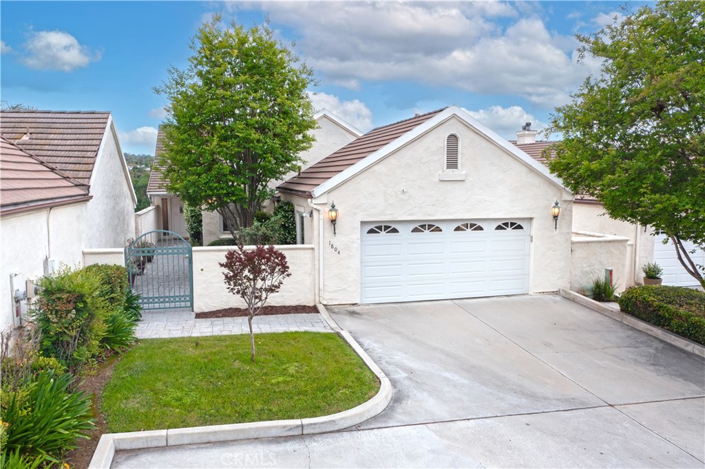 1804 Prince Albert Drive Riverside, CA 92507 - Photo 5 of 55